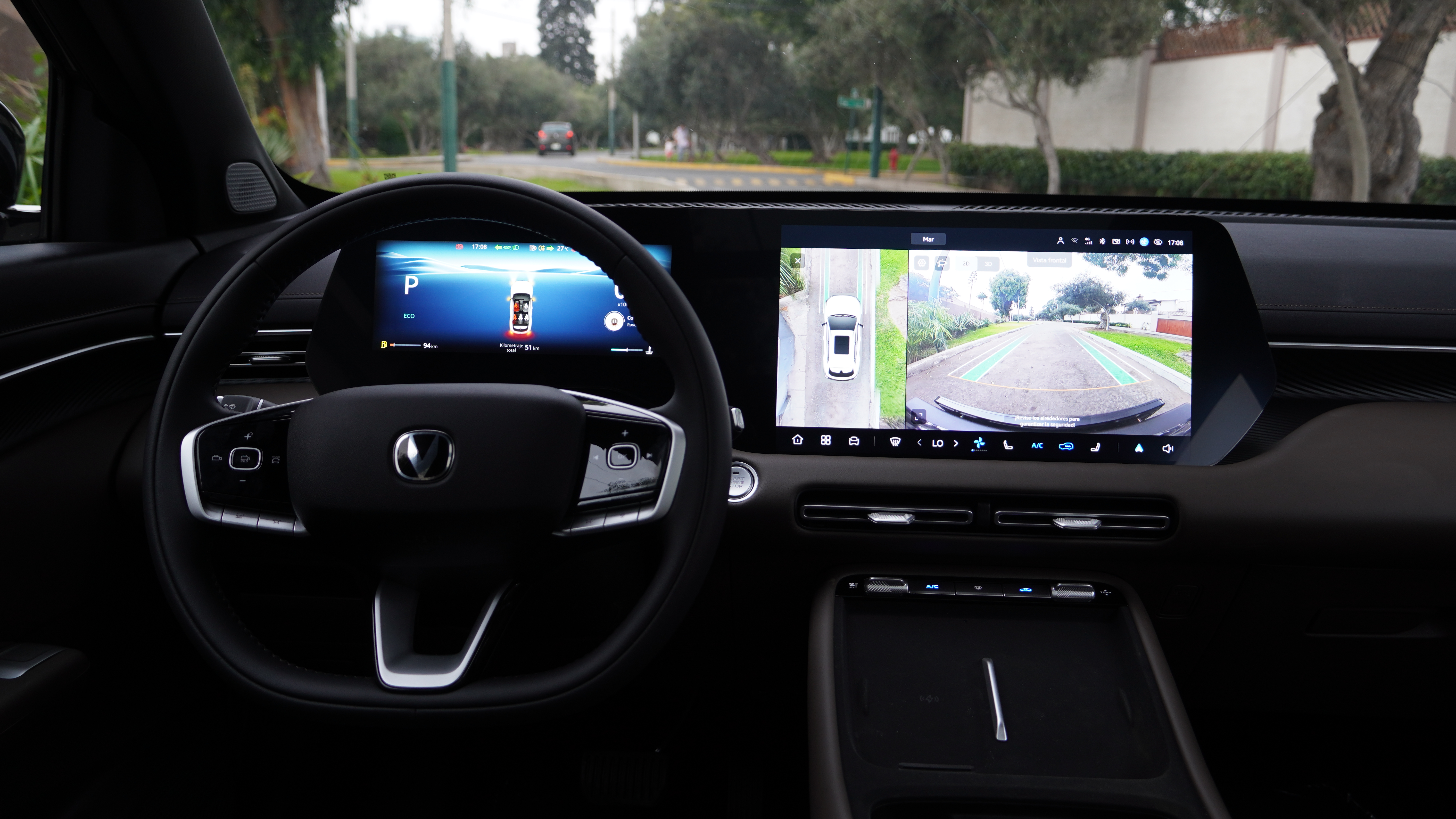 Diseño Interior de New CS55 Plus