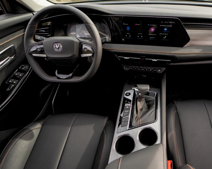 Diseño Interior de X7 PLUS